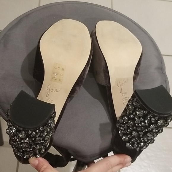 💕JOIE💕 Lafayette Velvet Heel Sandal In Coal - Picture 16 of 16